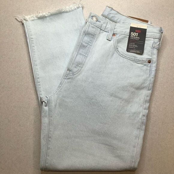 Levi’s Premium 501 Cropped 29 Right Turn Light Wash - Picture 4 of 9